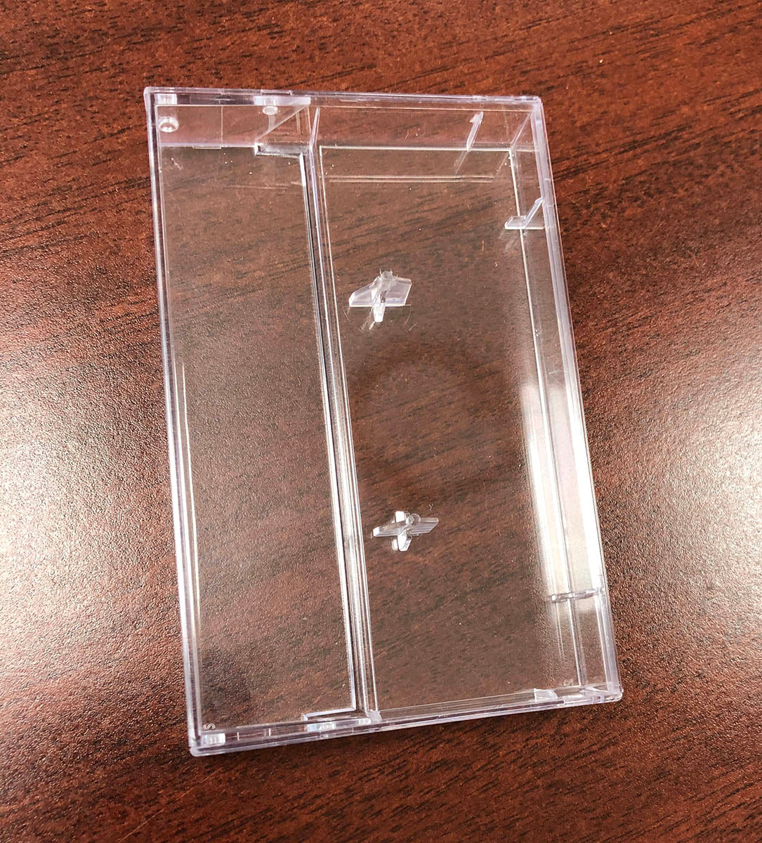 Clear heavy-duty cassette cases with square corners